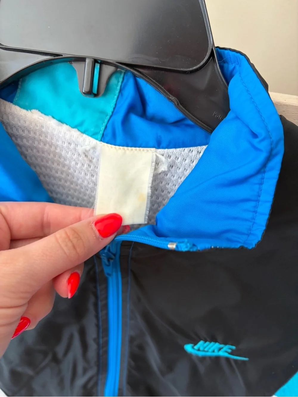 Vintage 90s Nike Women's Blue & Black Retro Windbreaker Jacket - M